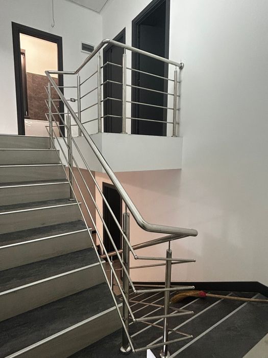 Balustrada din inox -inox cu sticla