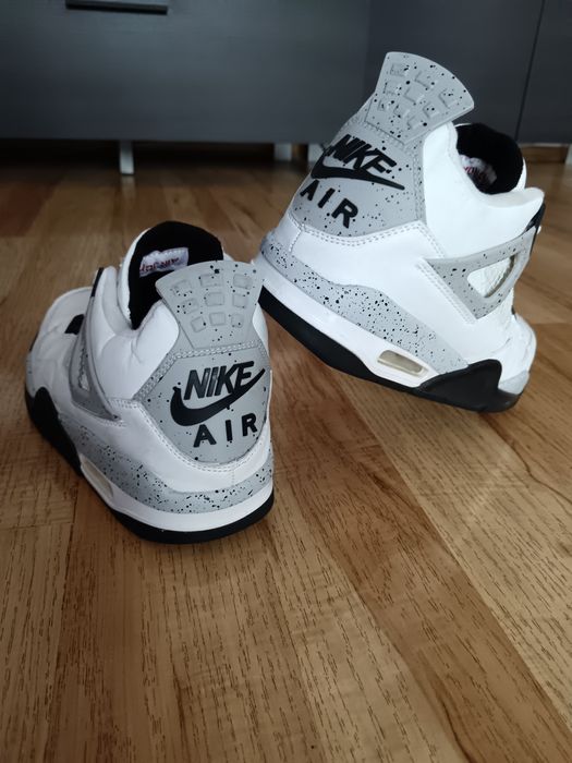 Air Jordan 4 Retro OG