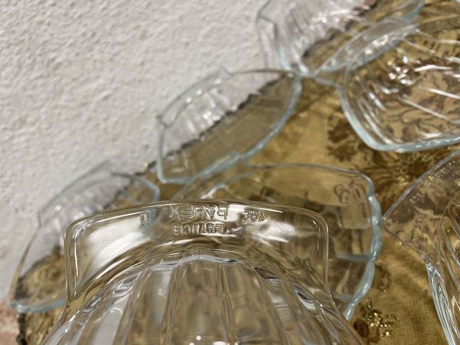 Кристални купички във формата на мида с маркировка франция