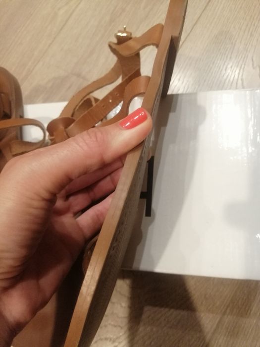 Дамски сандали от естествена кожа H&M кафеви