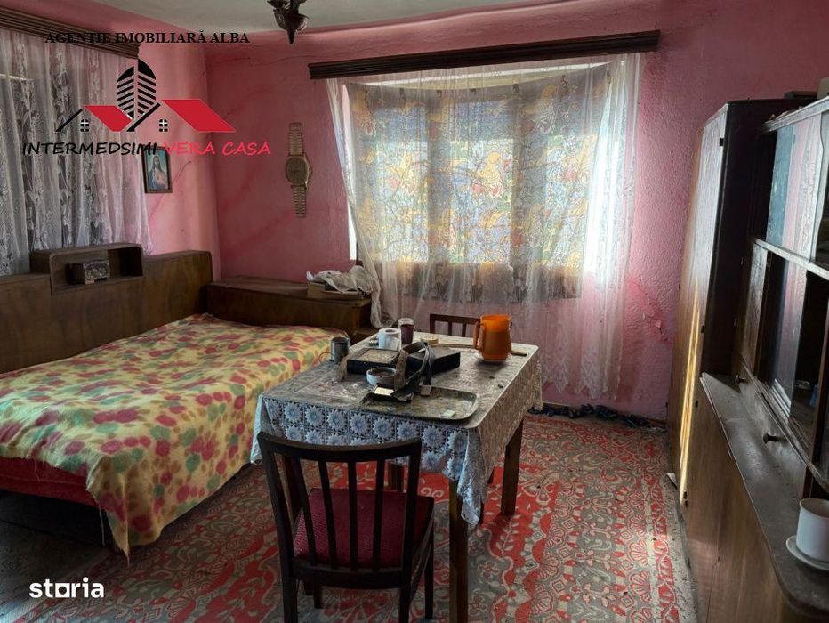 Casa si anexe cu un teren de 7701 mp de vanzare in Stauini  Jud Alba