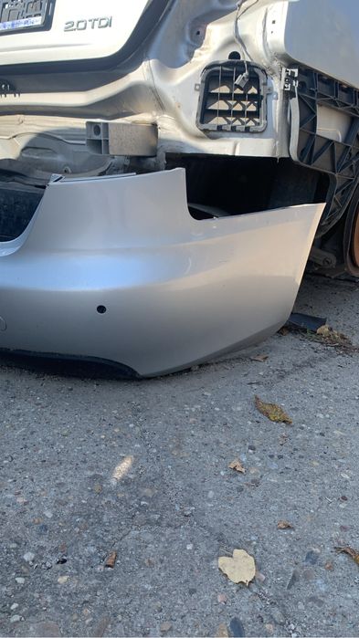 Bara spate originala Audi A4 B8 Sedan 2009