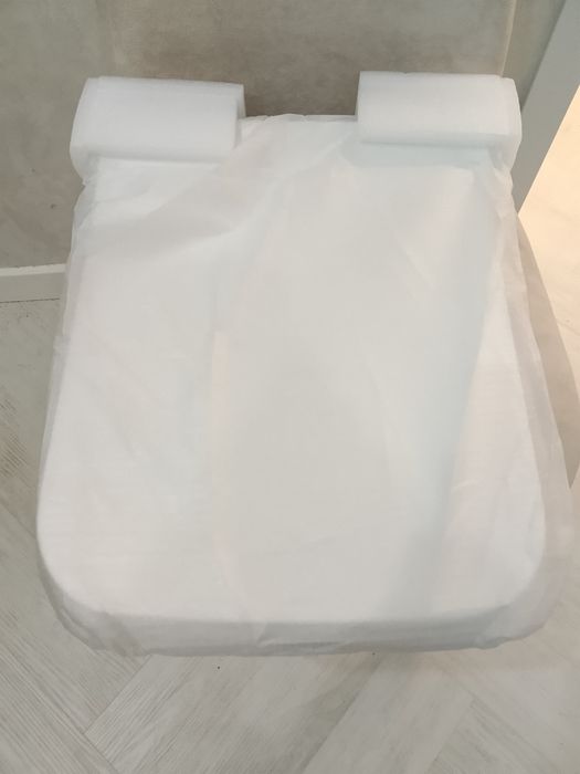 Стульчак для унитаза подходит к инсталляции