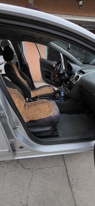 Opel corsa D 2007