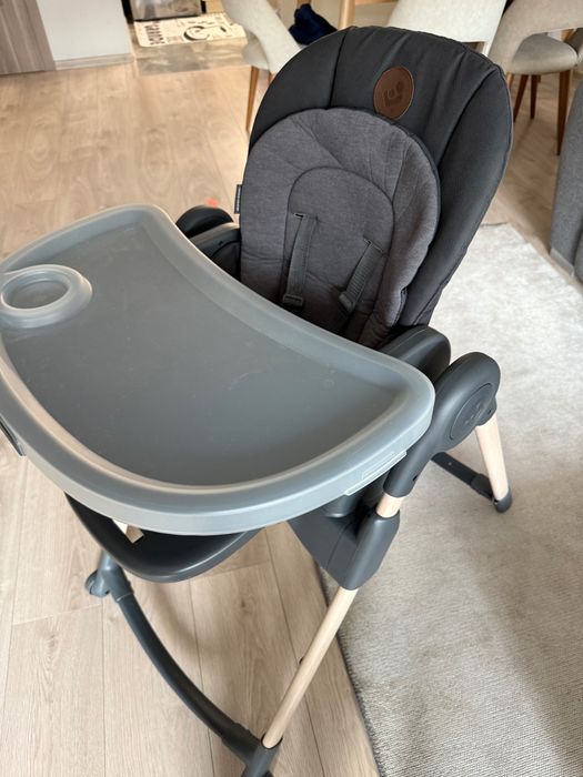 Maxi Cosi Minla столче за хранене