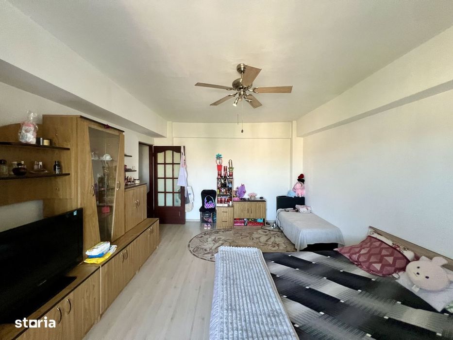 Apartament 1 camera, 38 mp utili, decomandat, etaj 4/8 - zona Soarelu — fotografia 3