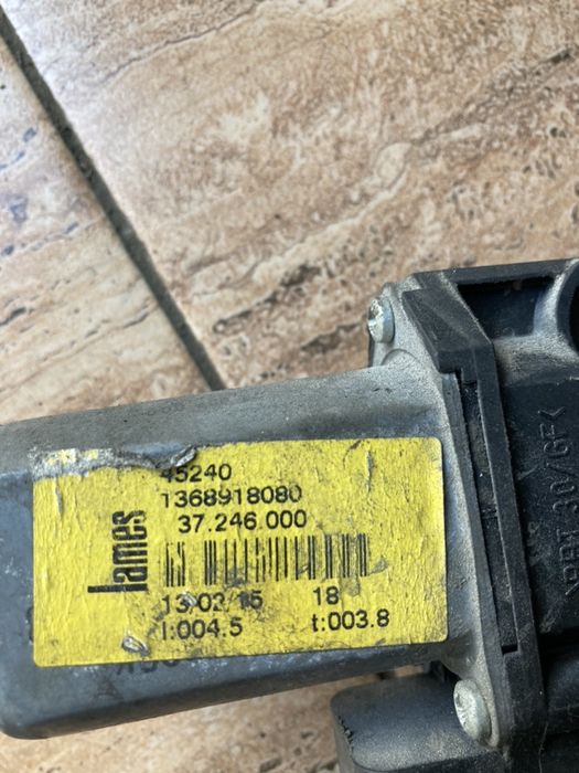 Fiat ducato 2012г десен стъклоповдигач с машинка ел стъкло