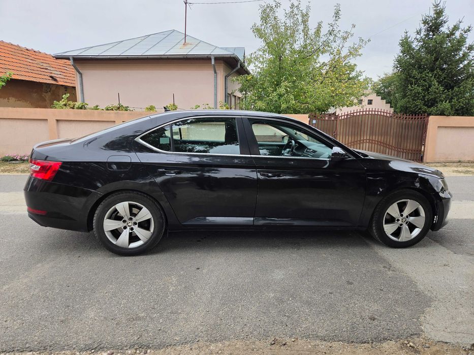 Se vinde Skoda Superb