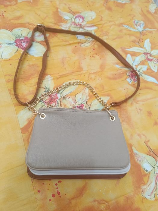 Дамска малка чанта продавам