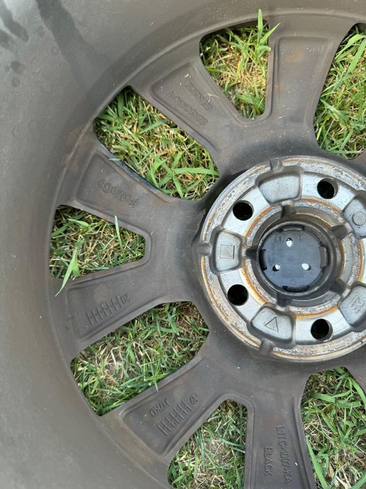 Jante 17 inch ford cu anvelope