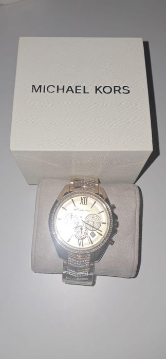 Vând ceas dama nou in cutie Michael Kors