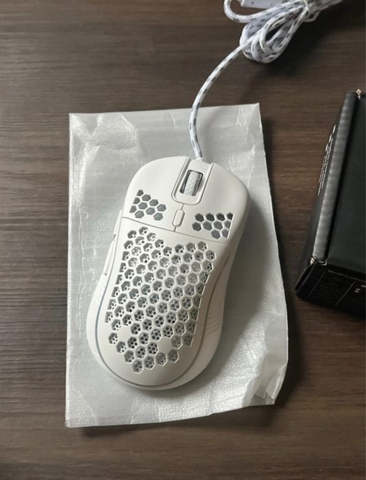 Mouse gaming cu Fir RGB