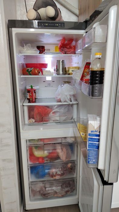 Холодильник сатылады