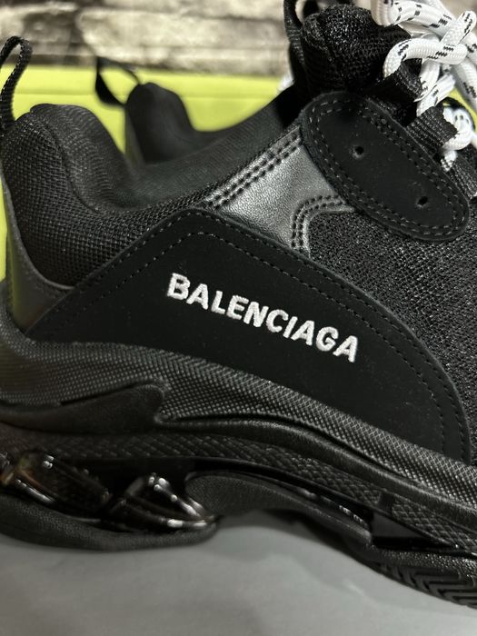 Balenciaga triple S