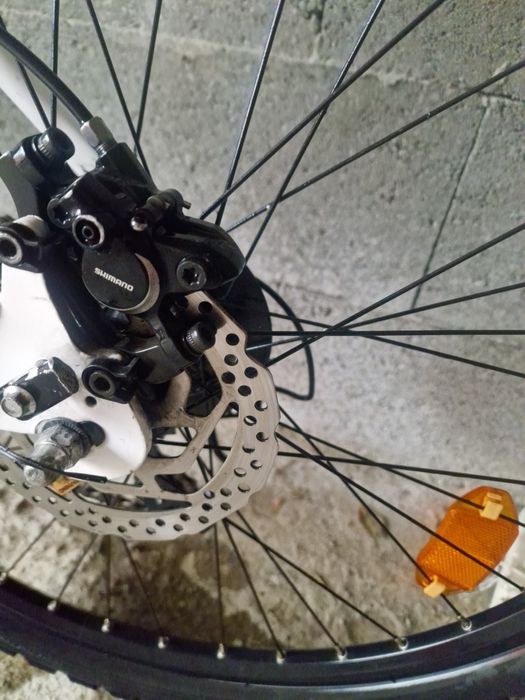 Vând bicicleta Axess discuri față spate import Germania