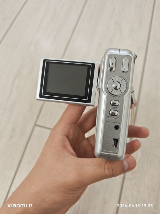 Ретро видеокамера JVC DigiLife DDV-008