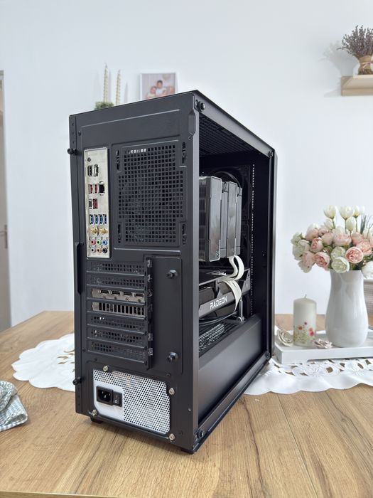 PC Gaming High-End, RX7800XT 16GB, Ryzen 5 7600X, 32GB DDR5