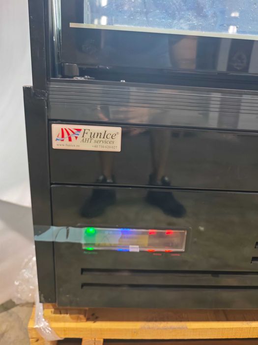 Vitrina verticala refrigerare 256 cm / 4 Usi - Model ELF 256 / NOU