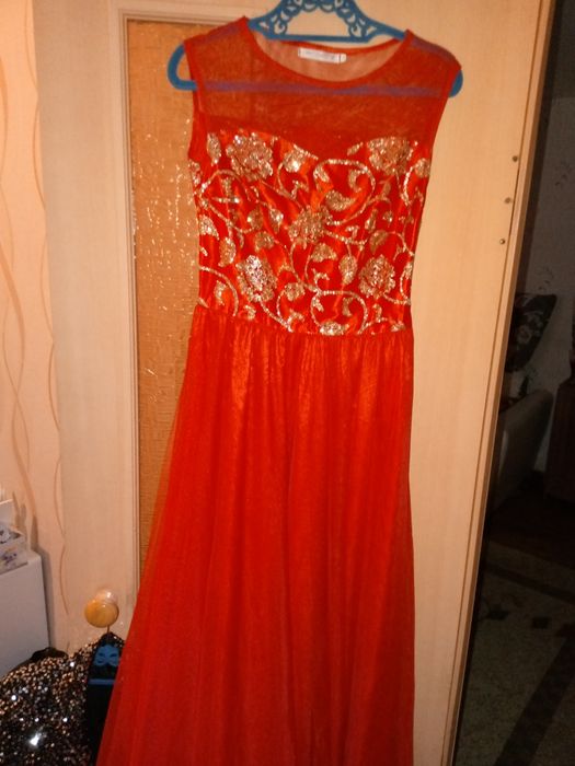 Продам женские вещи