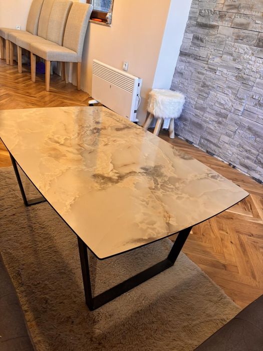 Холна маса не исползвана