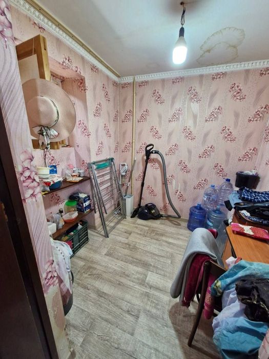 Срочно Продаётся Ц6 2/4/9 без мебелья ремонт средний локации топ !