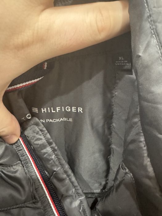 Легкий пуховик tommy hilfiger packable