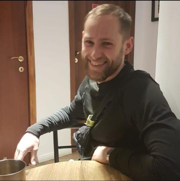 Handyman/Meseriaș/Om bun la toate – Reparații,zugrăveli–Preț avantajos