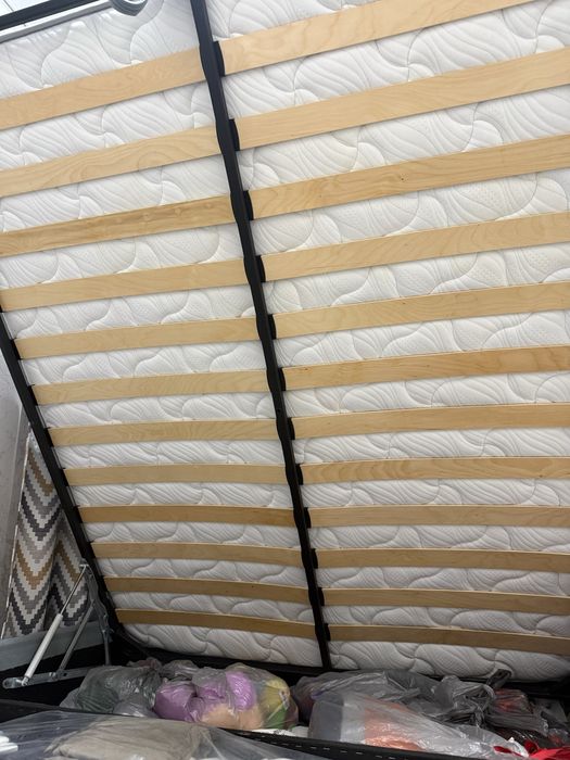 Продам матрас 160х200