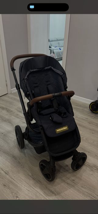 Коляска Easywalker Harvey3 premium в синем цвете