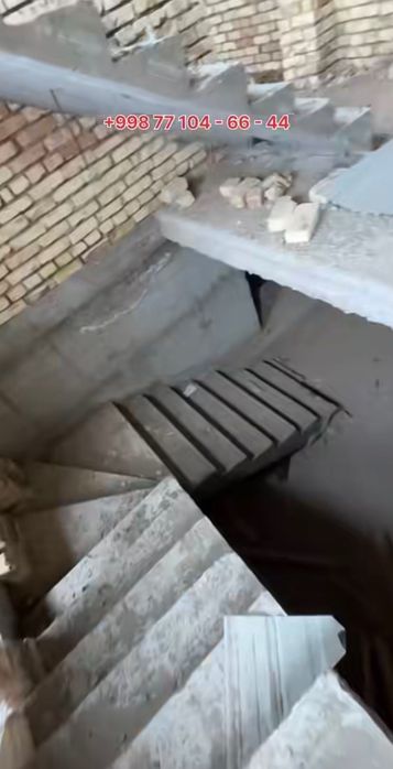 Nukus qalasinda toliq pitpegen 2 qabatli jay satiladi