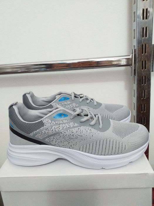 Adidași bărbați cu talpă ușoară