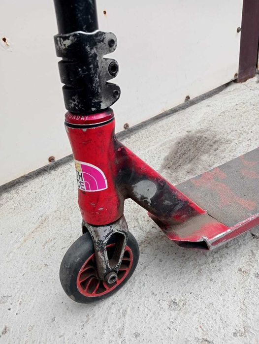 Продам трюковой самокат Chilli
