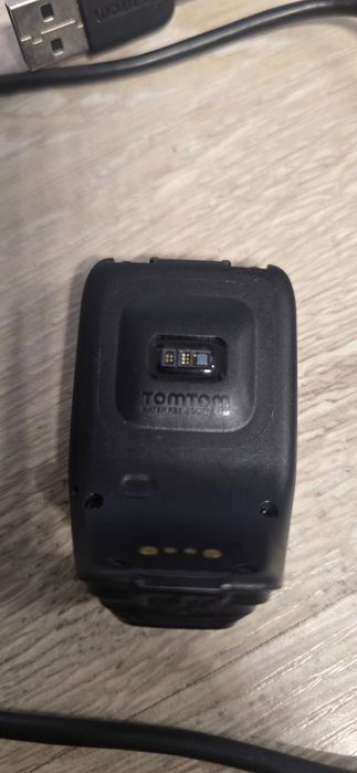 TomTom Runner Cardio – Ca Nou, Purtat Doar de Probă + Încărcător