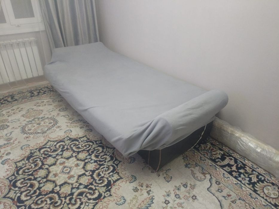 Диван раскладной, с ящиком