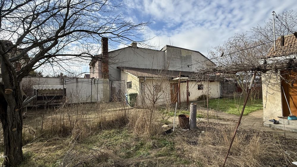 De Vanzare Teren+Casa