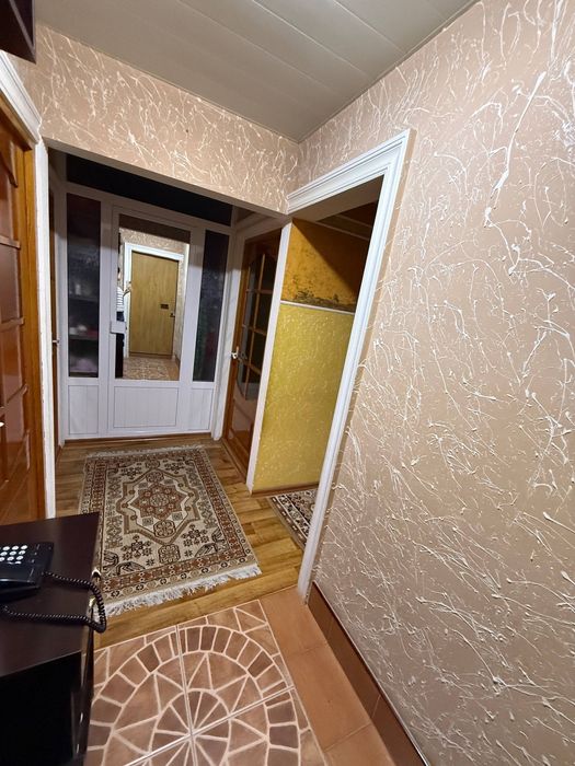Срочно продается 3ком квартира на 3этаже. Ори-ир  напротив Хамкорбанка