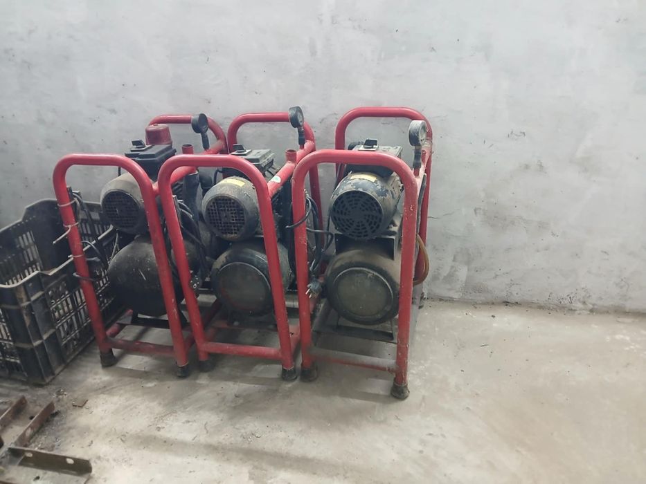 Вакум помпи 3броя