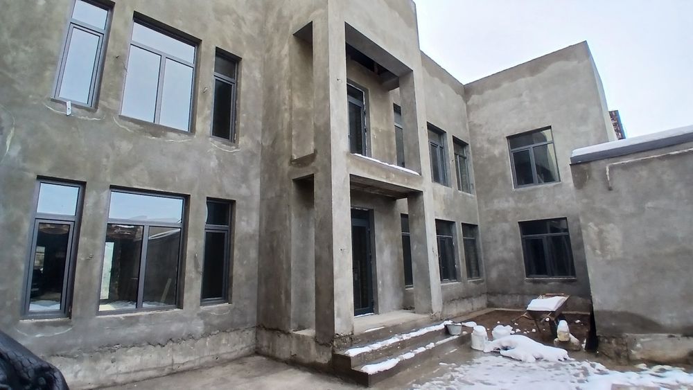 Hitech uy Olmaliq oydin