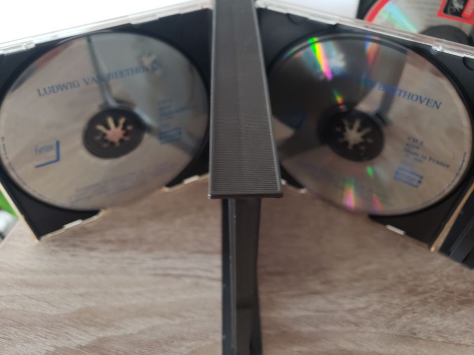 CD -uri de colectie  impecabile (3 seturi ,  9 buc.) )