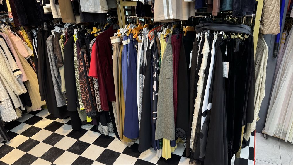 Продаются 3 стойки