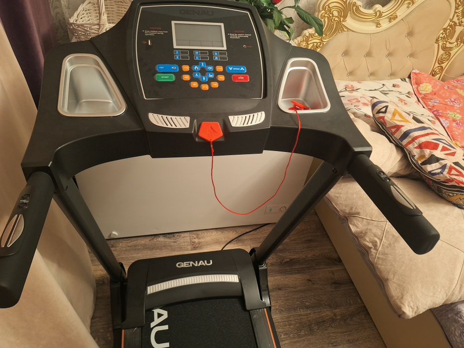 Продам беговую дорожку