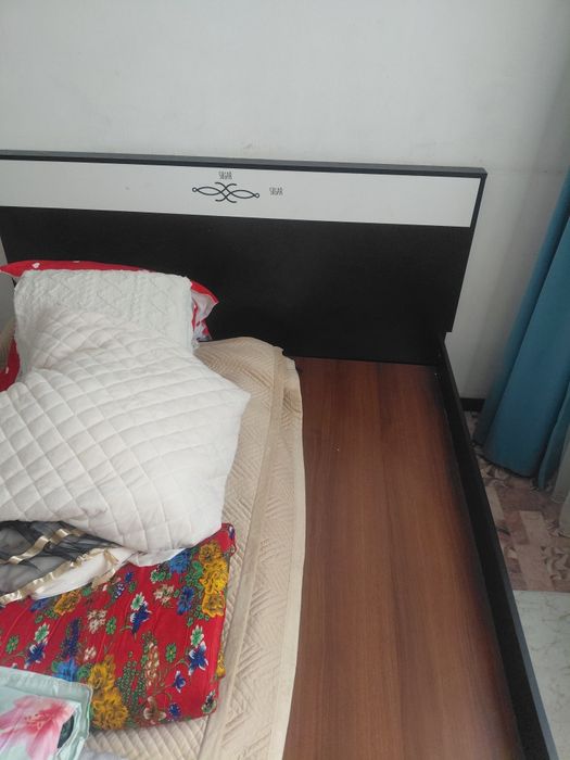 Продам кровать б/у