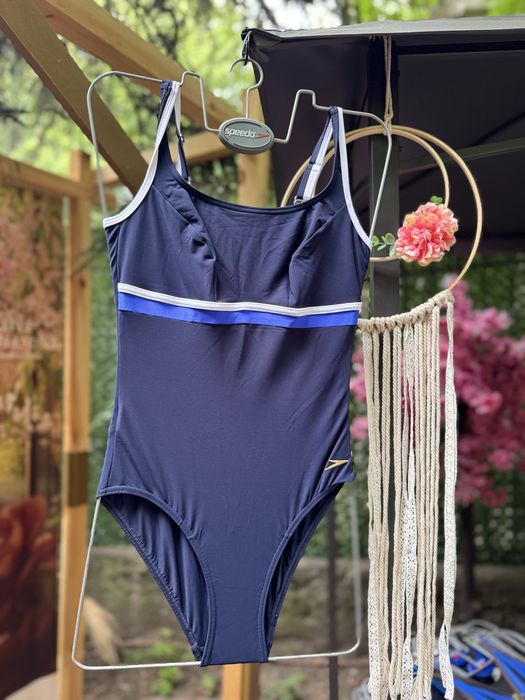Женски цял бански Speedo. Различни модели
