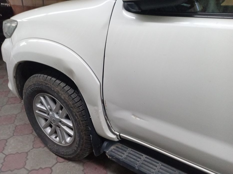 Автомабиль тойота