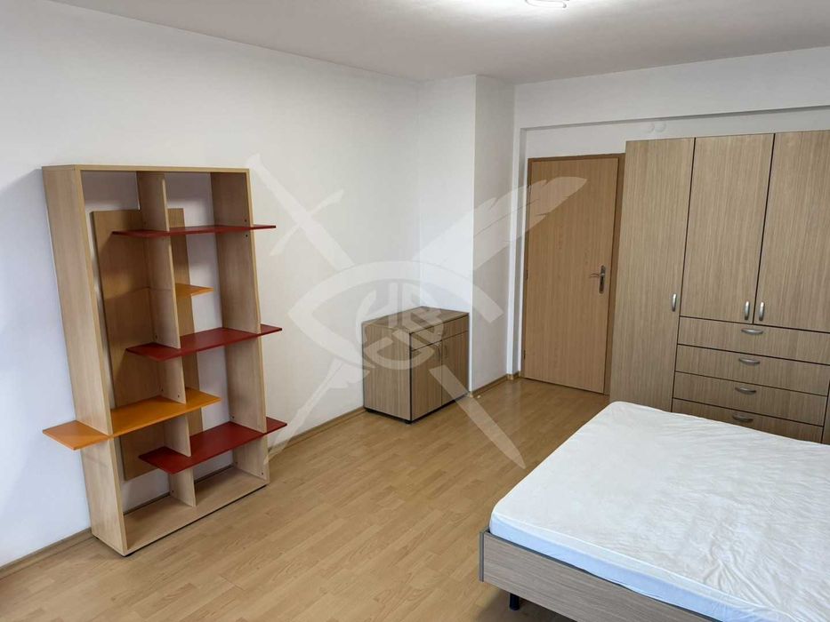 Тристаен апартамент в жк. Хаджи Димитър №19243