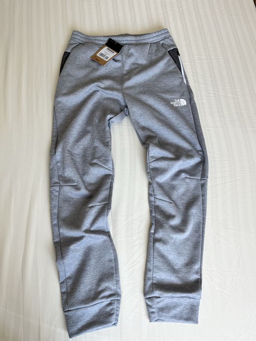 Pantaloni North Face