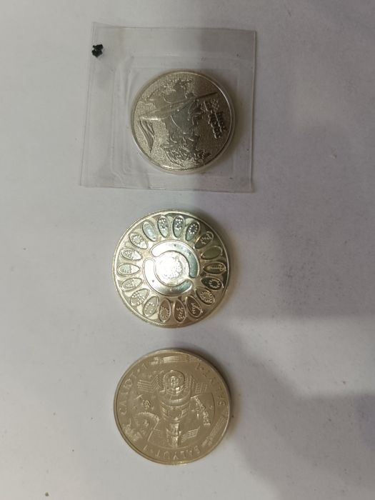 Продам юбилейные монеты