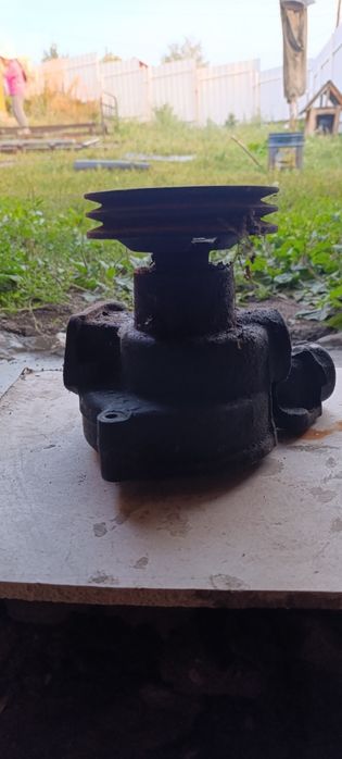 продам помпа Гур насос на ямз мотор