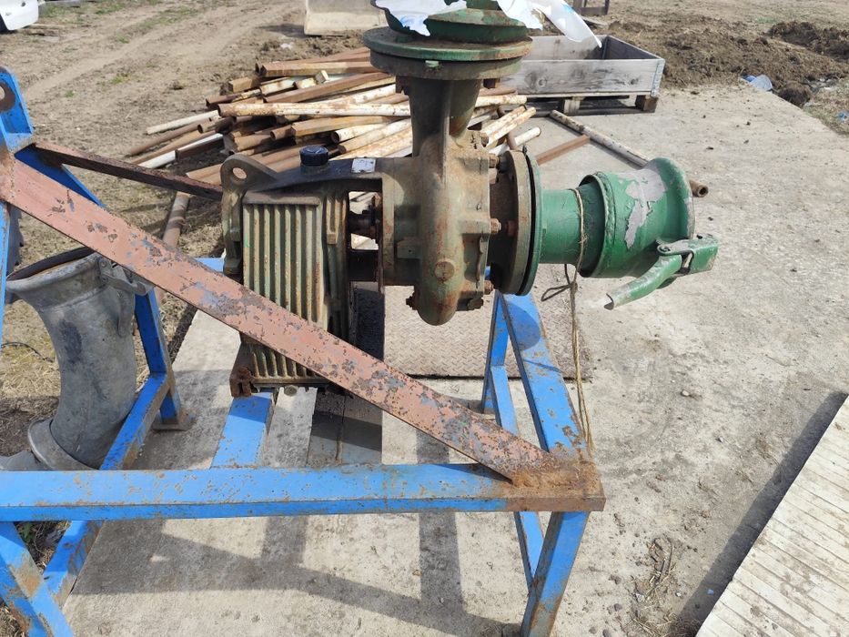 Pompa irigat după tractor