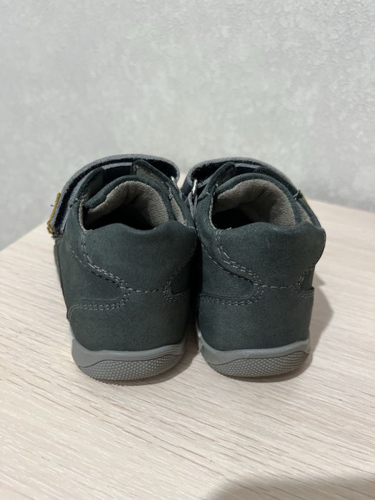 Продам полуботинки